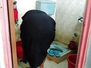 TABOO: Fucking My Beautiful Saudi MILF Huge Butt Stepmom In Bathroom When She Washing Clothes