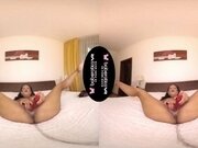 'Solo Latin girl, Isabela Chrystin masturbates, in VR'