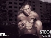 'Claudia Swea! Naked Drive in Rush Hour & OUTDOOR FUCK! Berlin Banger'
