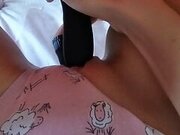 Amateur Plays with her Pussy until she Cums