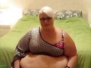 SSBBW &ndash; very fat girl shows her fat ass